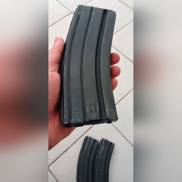 (Lot of 3)  M16 / M4 5.56 30 Round magazines Used - Picture 5 of 12